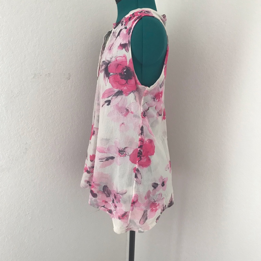SOLDlavender floral blouse by Sweet Pea by L - Picture 5 of 5
